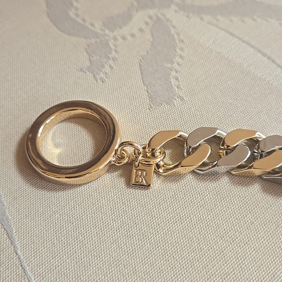 Banana Republic Mixed Metal Curb Chain Toggle Necklace - Picture 4 of 5